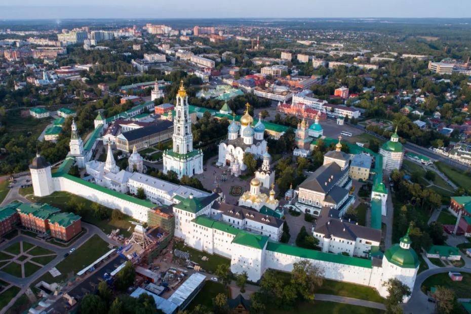 Семь городов в двух часах от Москвы с кремлями, монастырями и музеями мирового уровня: выходной без пробок и самолётов