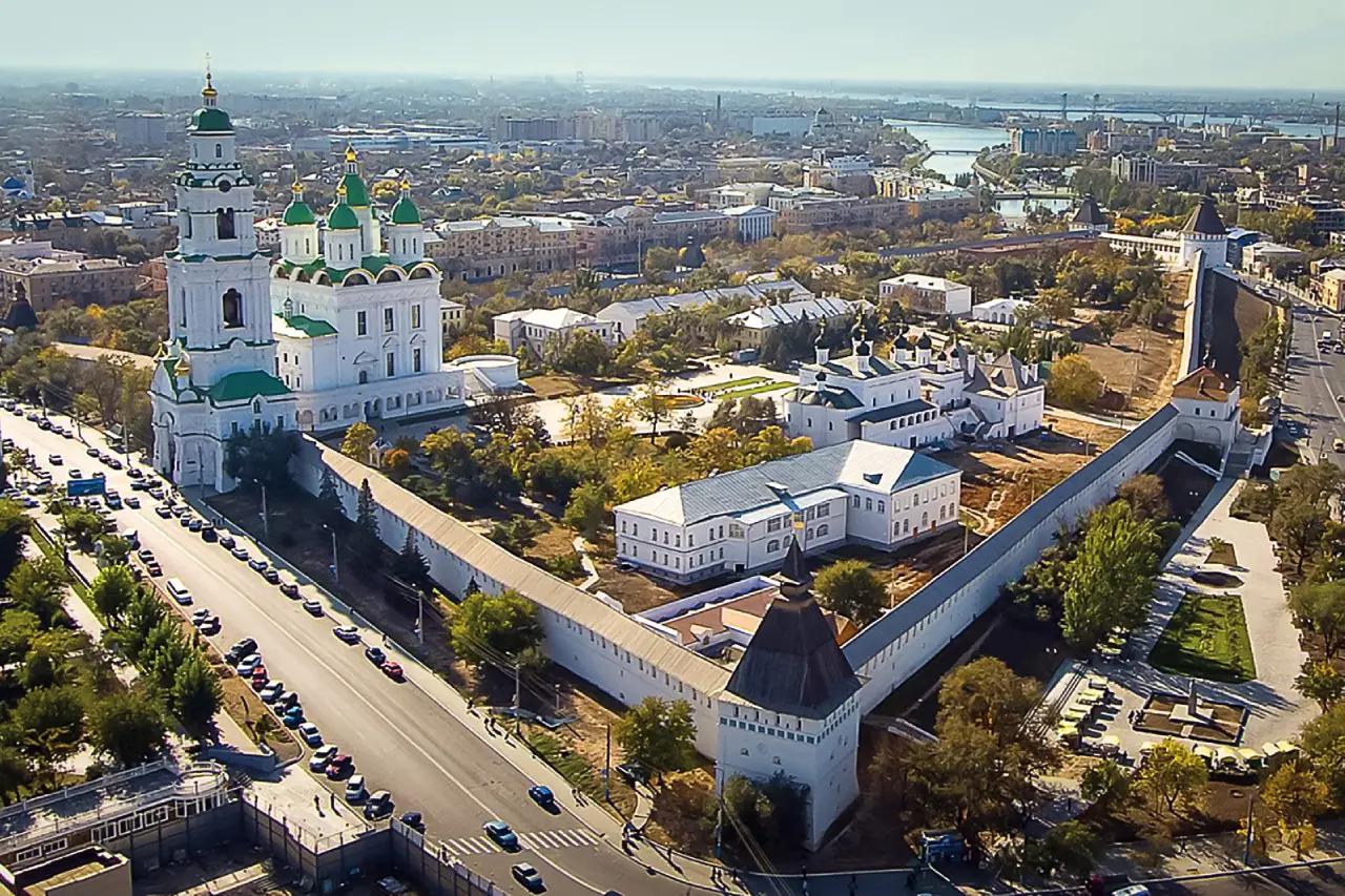 Город, основанный в 1395 году: кремль на Волге и колыбель ханских золотых ворот - что посмотреть