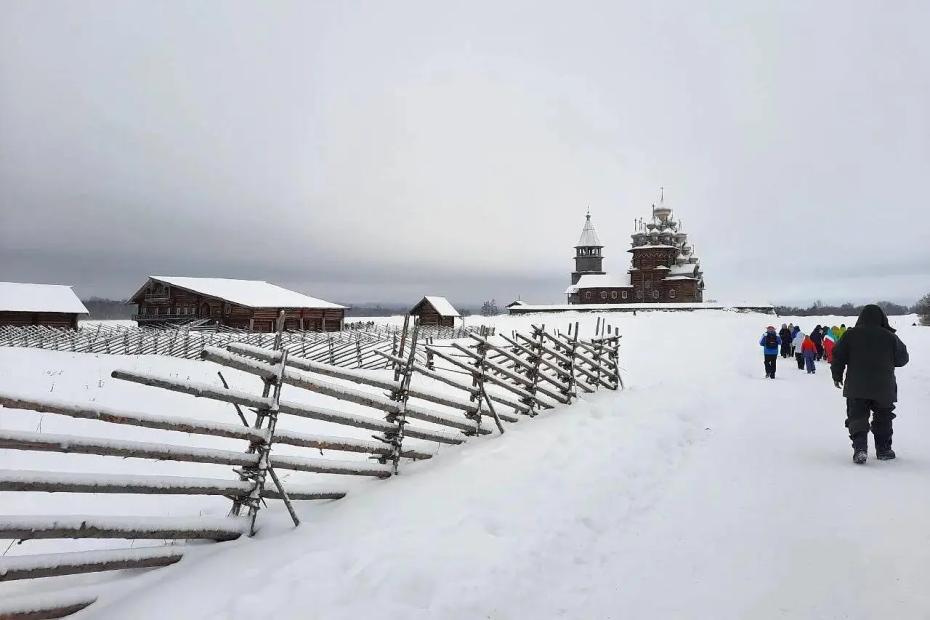 Куда поехать в России в декабре и январе, когда хочется новогоднего настроения: 5 мест, которые удивят даже бывалого туриста