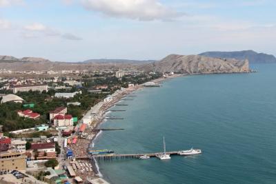 Ялта и Судак в прошлом - в Крыму есть затерянный уголок, где песок как золото, а море - парное молоко