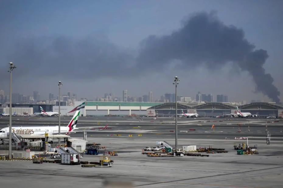 Рейс отменили, отель не продлевают: как выжить туристам на Ближнем Востоке - что делать при отмене вылета и куда звонить