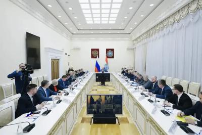 На оперативном совещании при губернаторе рассмотрели работу межведомственной комиссии по мобилизации доходов