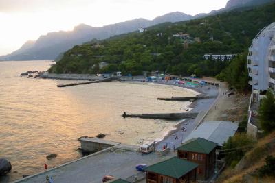 Уютный поселок на южном берегу Крыма, о котором не знают туристы: здесь отдыхают только местные