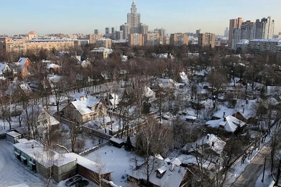 Деревня миллионеров, которая находится в 8 км от Кремля: как живёт посёлок Сокол, и как там живут люди