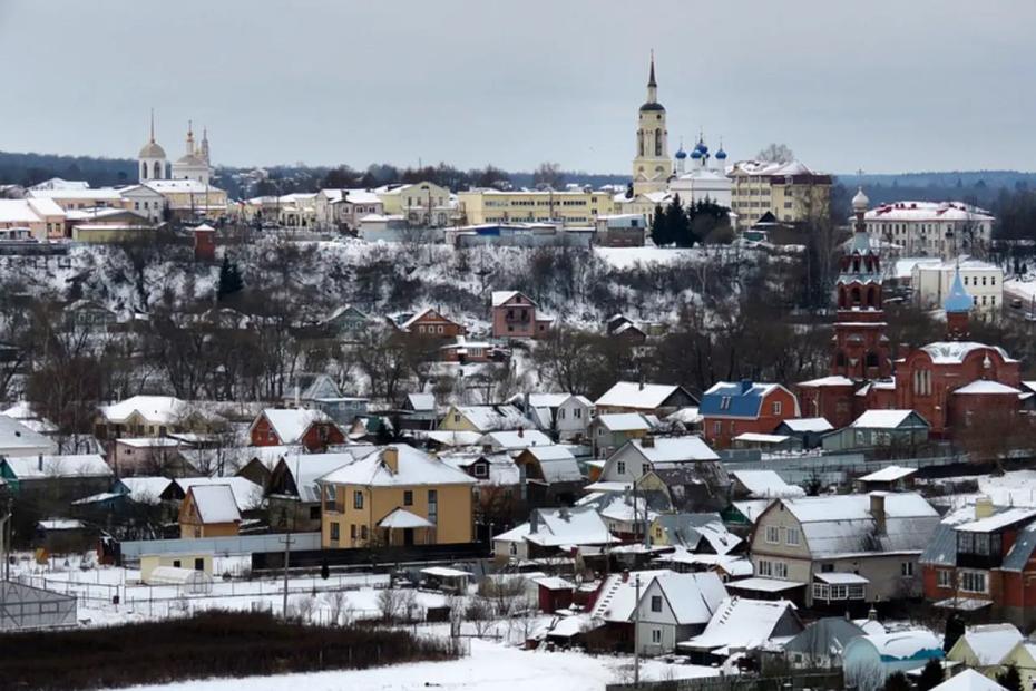 Город мигрантов, смотровых площадок и настенной живописи: что скрывает старинный город в 100 км от Москвы