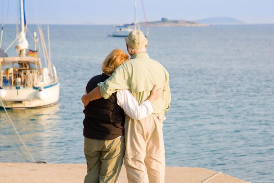 8 стран, где можно жить спокойнее и дешевле, чем в России, имея только пенсию: цены не кусаются, пенсионеры счастливы