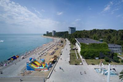 &laquo;Больше туда ни ногой&raquo;: туристы назвали 5 вещей, которые их шокировали в абхазской Пицунде - честный разбор