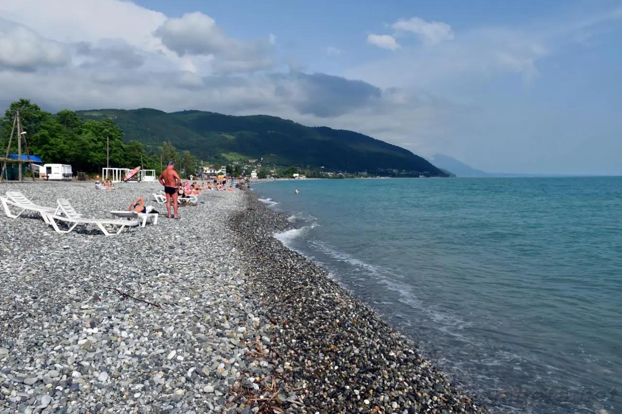 Бросила Турцию и Сочи ради этого места: курорт, где море и хачапури за копейки - атмосфера и бюджет 2010-го
