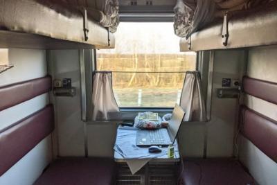 Тащат все, что видят: проводники рассказали, как пассажиры воруют чужие вещи и имущество поезда - всегда будьте начеку