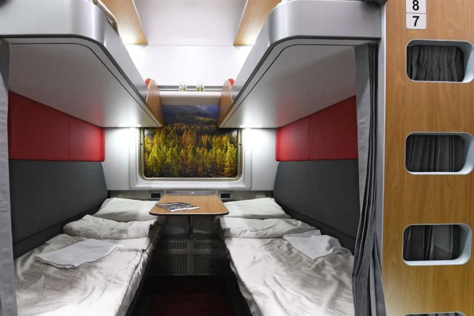 Будем спать по двое: в поездах РЖД больше не будет верхних полок - новые вагоны уже встали на рельсы