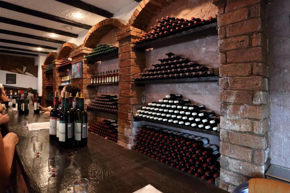 &laquo;Самая пьяная экскурсия Абхазии&raquo;: как нас развели на деньги и впечатления - честный разбор туристической ловушки