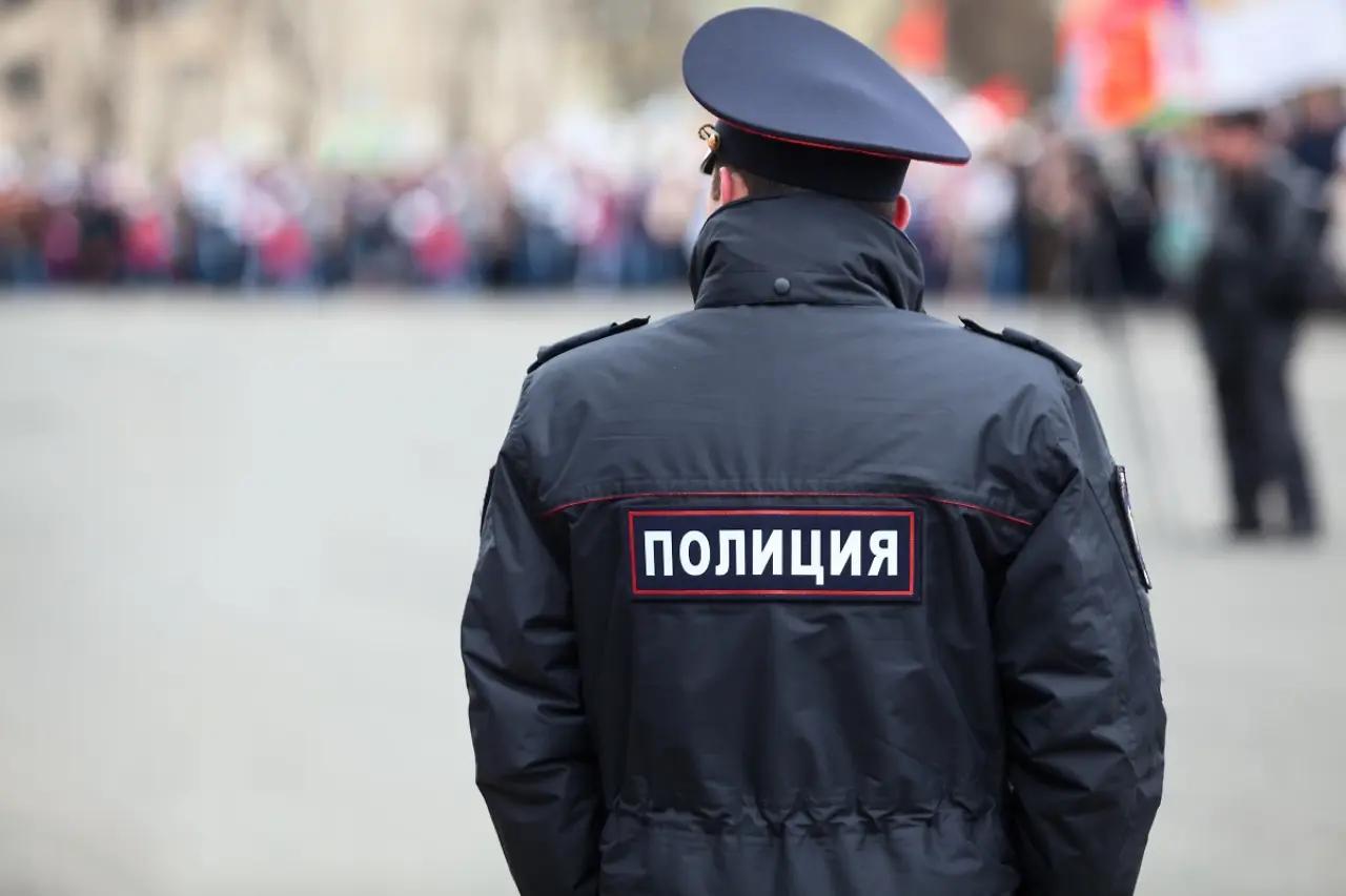 Слова Путина и реальность МВД: зарплаты поднимут, но люди всё равно уходят