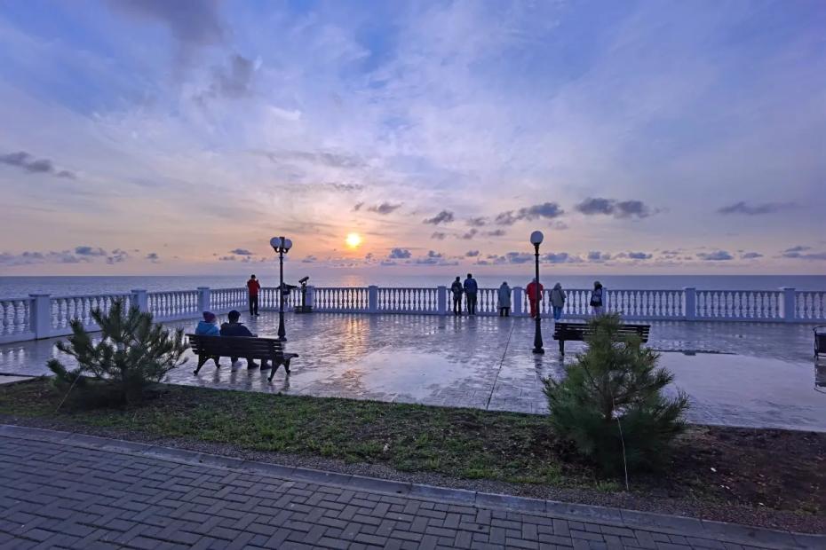 Самый уютный город России для переезда на пенсии: мягкий климат, низкие цены и море совсем близко