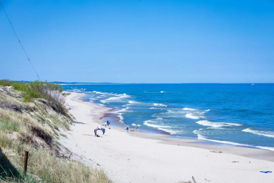 Дешево и тепло: 6 курортов с морем, куда массово отправляются все пенсионеры на зимовку - и это не только санатории