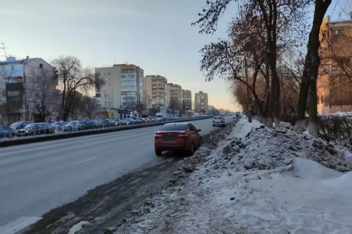 18 января в Самарской области из-за снега и сильного ветра продлили ограничение движения транспорта