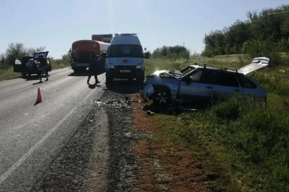 В Самарской области 28 мая столкнулись две отечественные легковушки