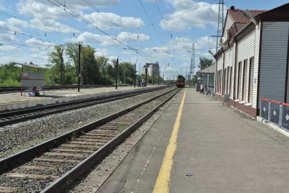 В Самаре поезд насмерть сбил человека