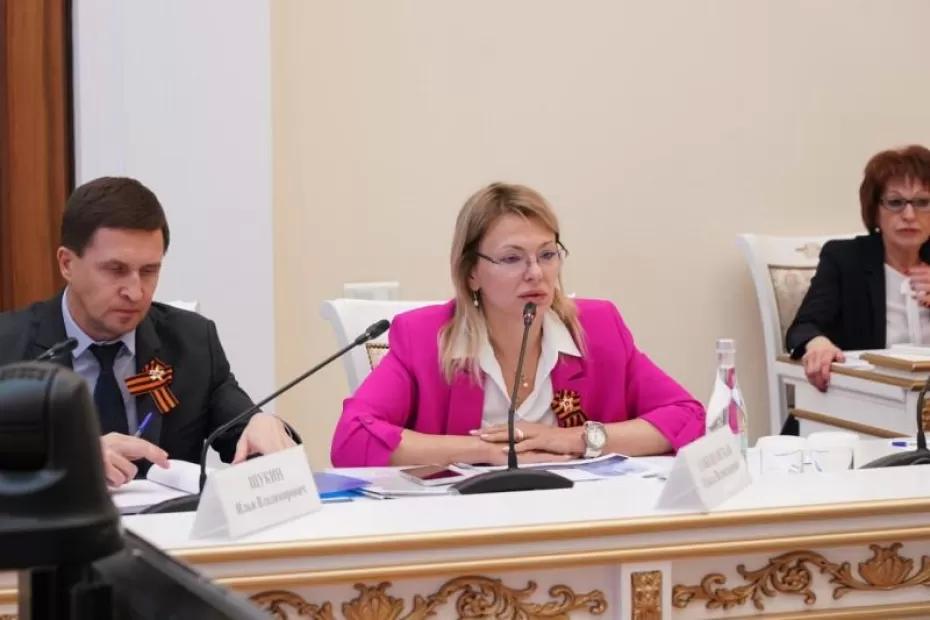 На заседании областного Правительства представлен отчет об исполнении областного бюджета