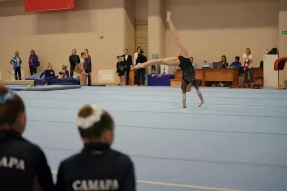 Чемпионка Европы по художественной гимнастике провела мастер-класс в Самаре Чемпионка Европы по художественной гимнастике провела мастер-класс в Самаре
