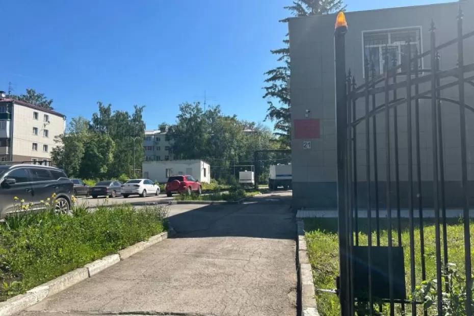 «Гусейнов изначально не осознавал источник происхождения продукции»: в суде выступил свидетель по делу о массовом отравлении «Мистером Сидром» «Гусейнов изначально не осознавал источник происхождения продукции»: в суде выступил свидетель по делу о массовом отравлении «Мистером Сидром»