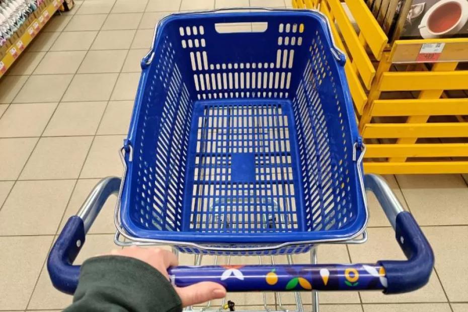 Минпромторг региона пресекает незаконный оборот алкогольной продукции в Самаре Минпромторг региона пресекает незаконный оборот алкогольной продукции в Самаре