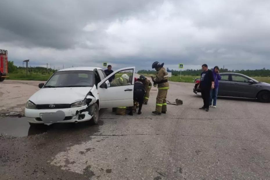 В Самарской области 22 июня в ДТП с двумя легковушками пострадал человек: что произошло В Самарской области 22 июня в ДТП с двумя легковушками пострадал человек: что произошло