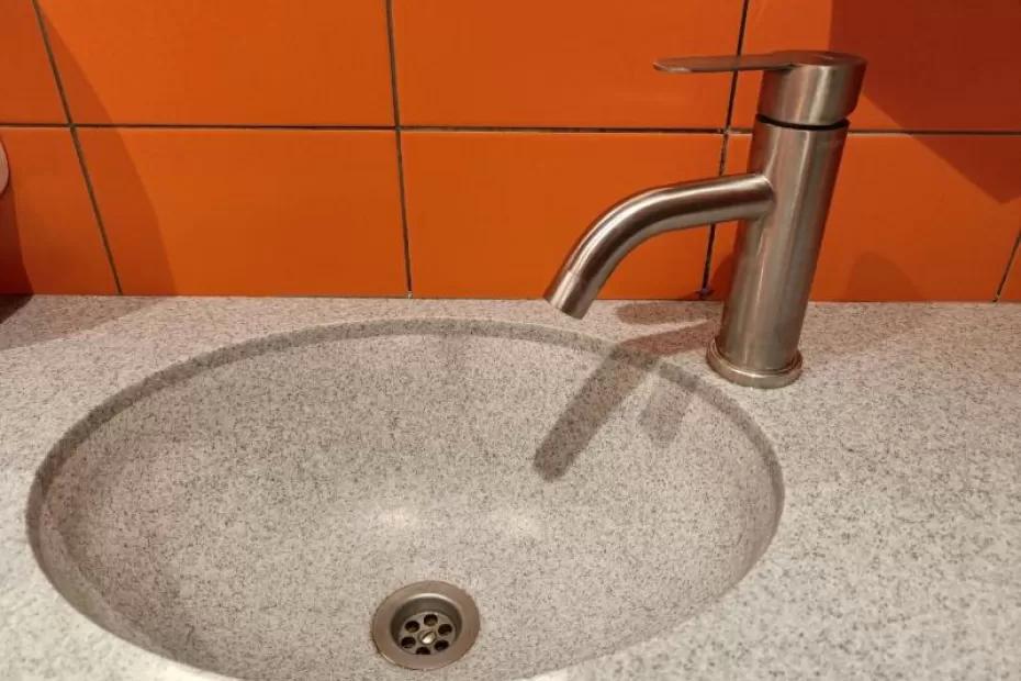 В Жигулевске на сутки отключат воду В Жигулевске на сутки отключат воду