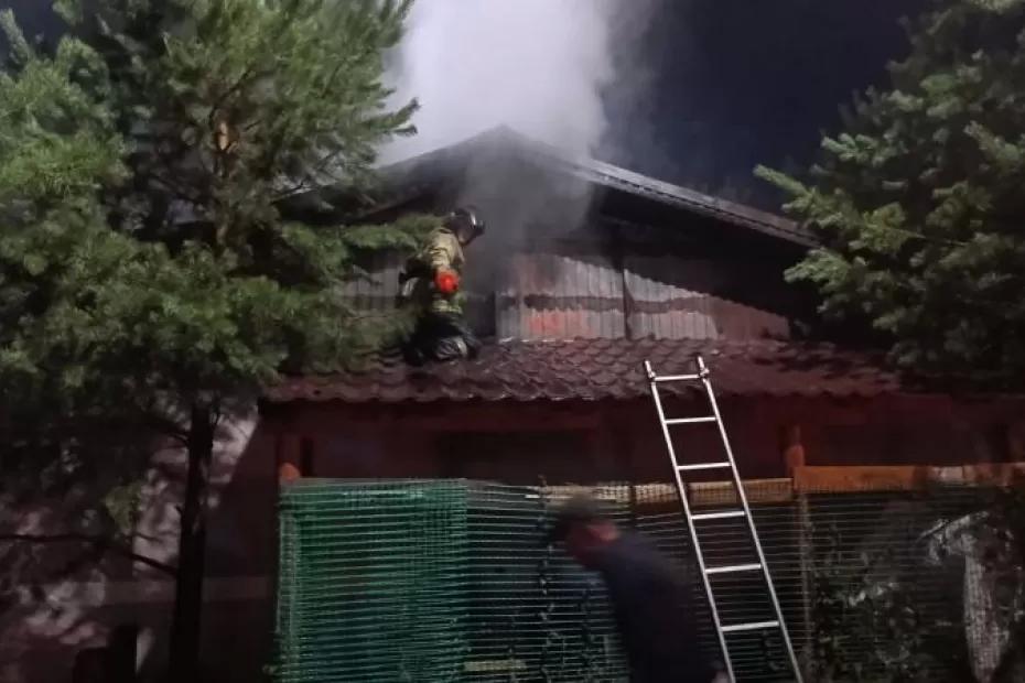 В Самарской области загорелась баня на базе отдыха В Самарской области загорелась баня на базе отдыха