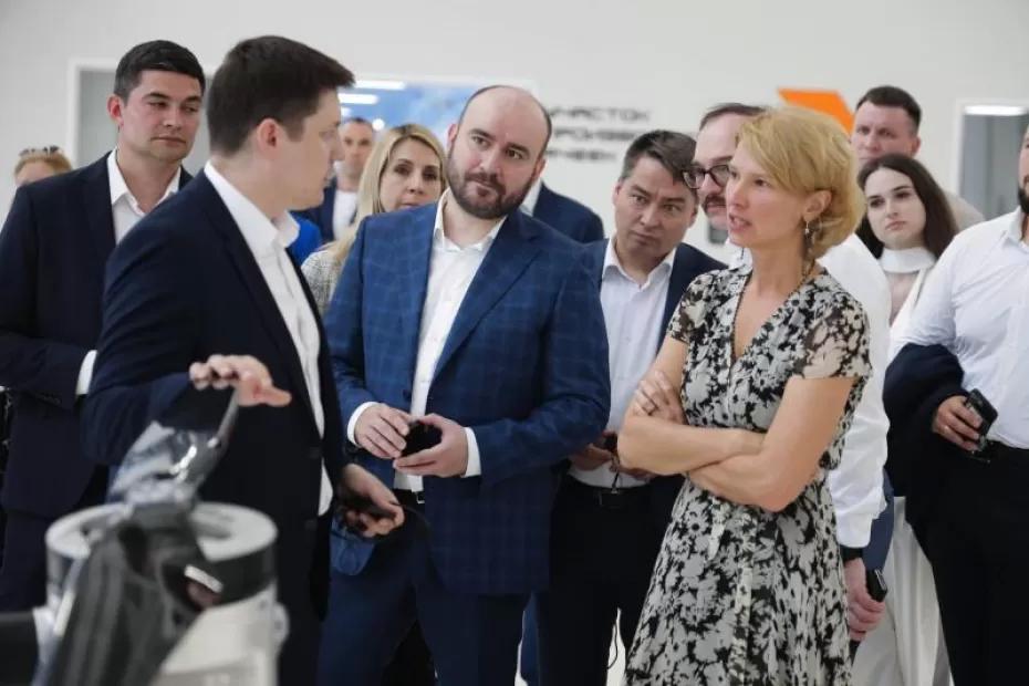 Глава Минсельхоза России: «Самарская область все больше становится сельскохозяйственным регионом» Глава Минсельхоза России: «Самарская область все больше становится сельскохозяйственным регионом»