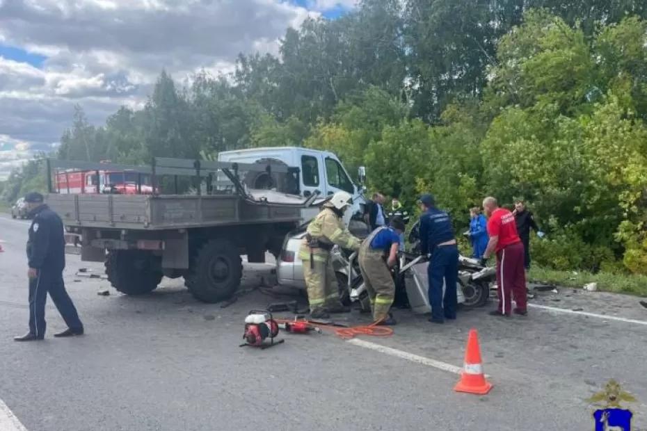 Три человека погибли 10 сентября в ДТП на трассе в Самарской области