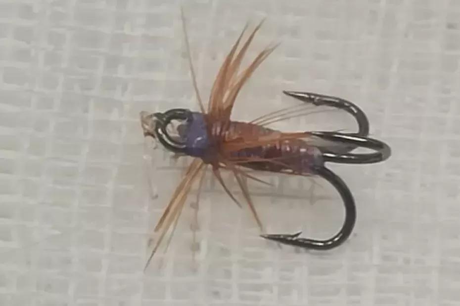 Мужчина случайно проглотил рыболовный крючок