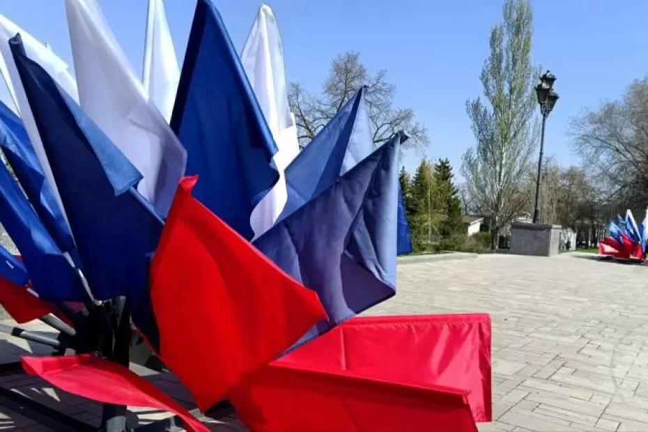 В России выпустили клип со звездами эстрады ко Дню воссоединения ДНР, ЛНР, Запорожской и Херсонской областей с РФ