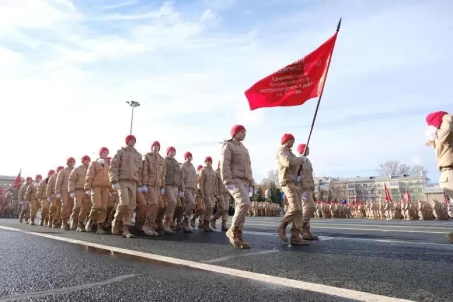 В Самаре прошел смотр парадных расчетов образовательных учреждений региона