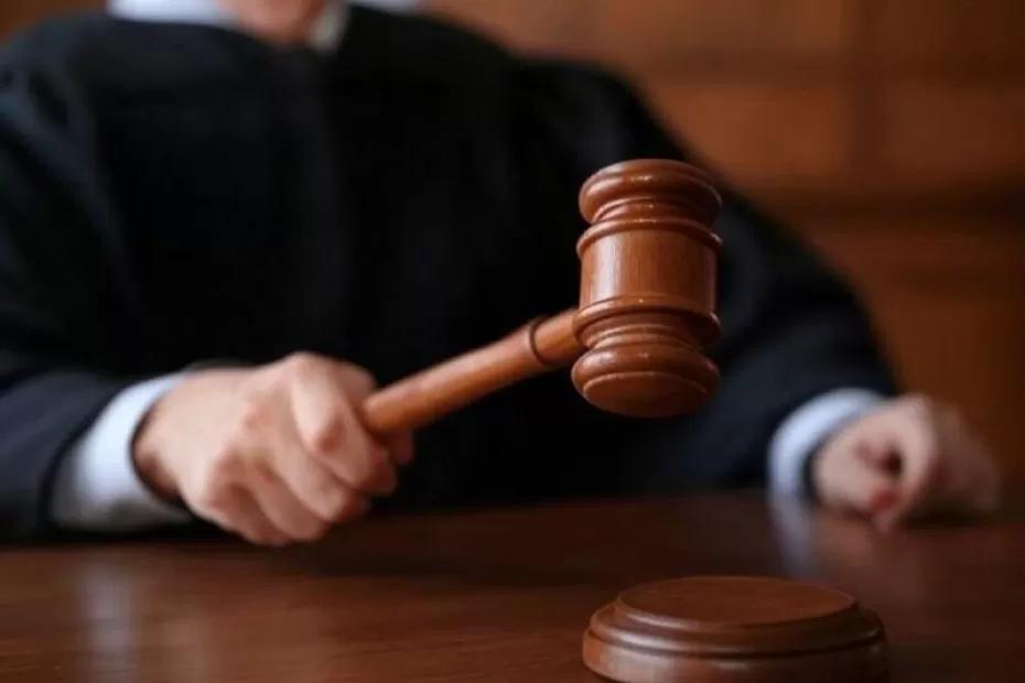 Помог пожениться в СИЗО: бывшего сотрудника ФСИН осудили на 4 года за взятку