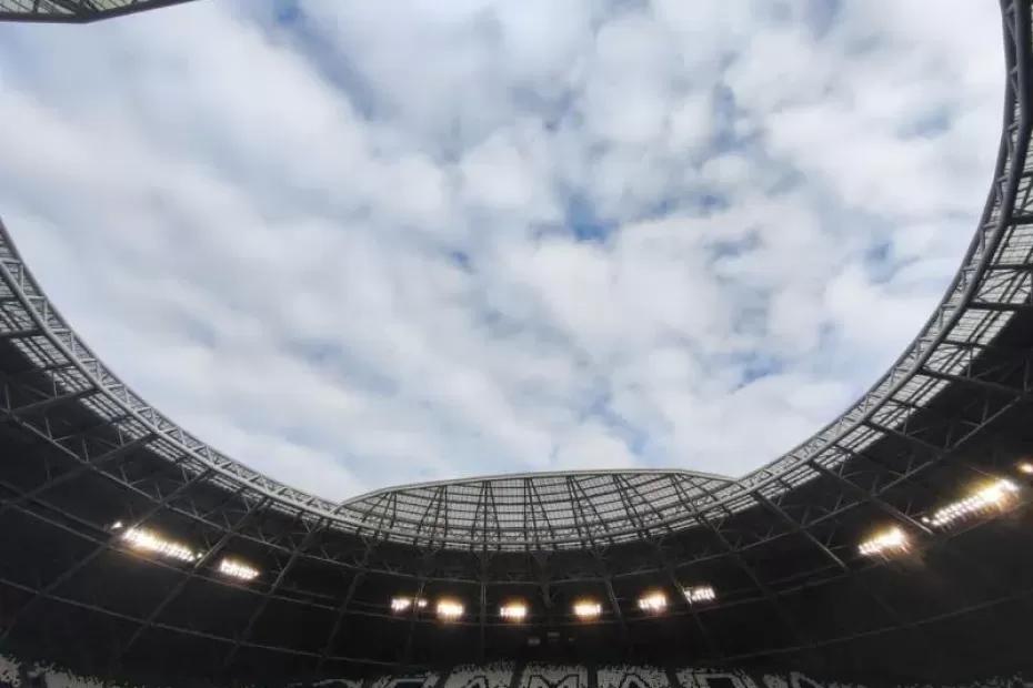 Глава Самары предложил приглашать школьников на матчи «Крыльев Советов»