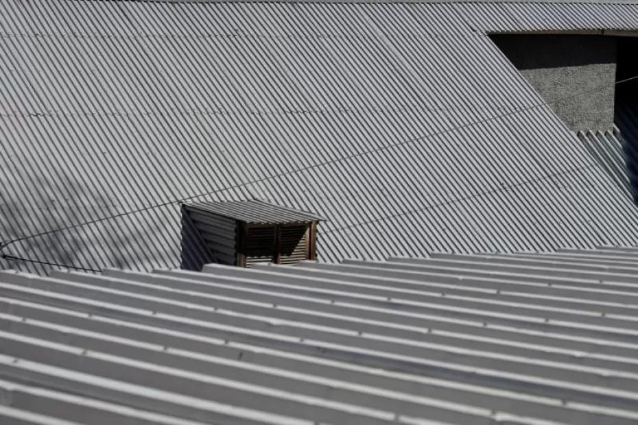 В Самаре после вмешательства прокуратуры отремонтировали крышу дома на Липяговской