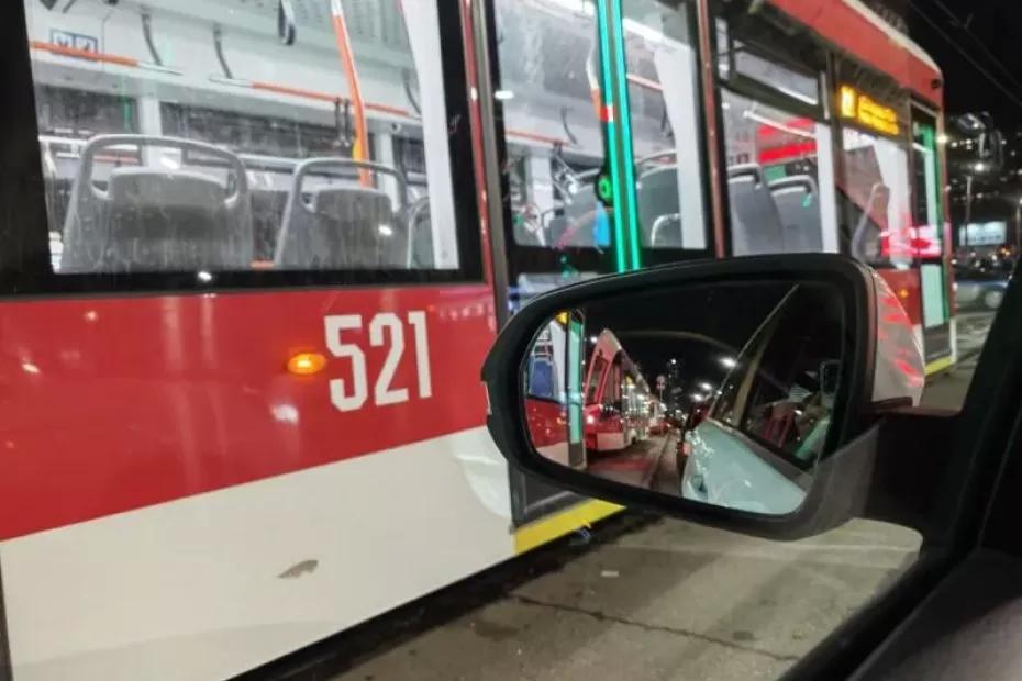 В Самаре 19 ноября из-за отсутствия напряжения вставали трамваи