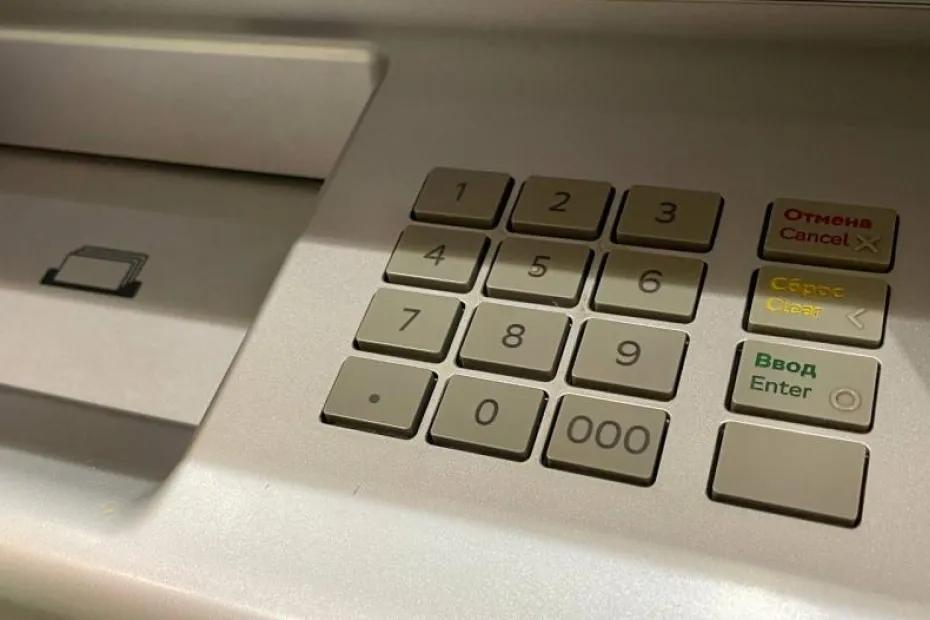 В Самарской области задержали членов группы мошенников, обокравших более 600 россиян