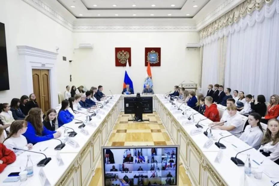 Вячеслав Федорищев и Артур Орлов провели заседание координационного совета по взаимодействию с &laquo;Движением Первых&raquo;