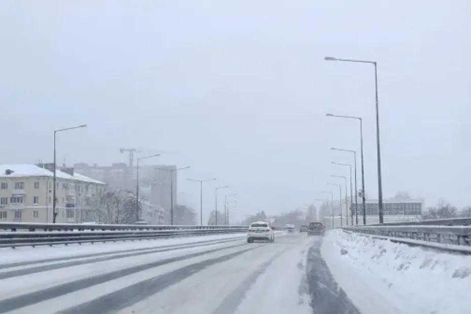 Идет непогода: в Самарской области 31 января ожидаются метель, ветер и снежные заносы