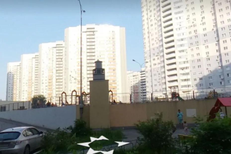 В Самаре ограничили вход на детскую площадку, где погиб мальчик