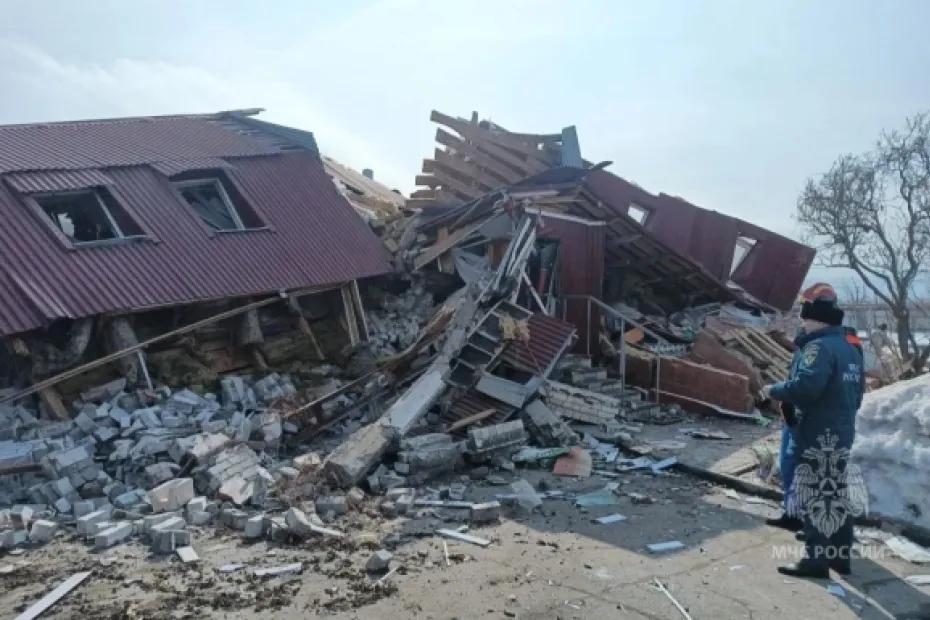 В Красноярском районе обрушился дом от взрыва газа 20 марта