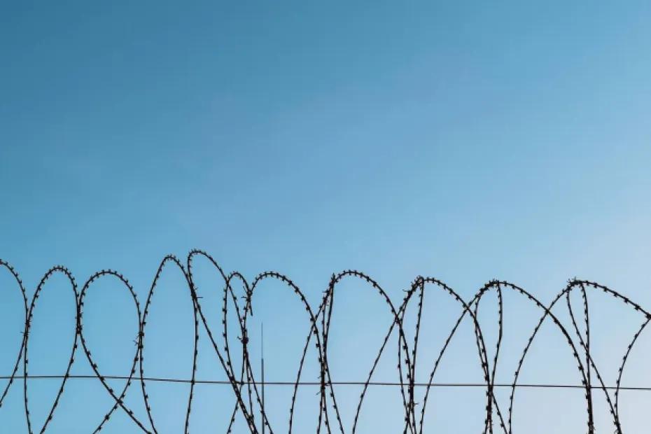 Чуть не довела до самоубийства: жительница Самары издевалась над своей дочерью