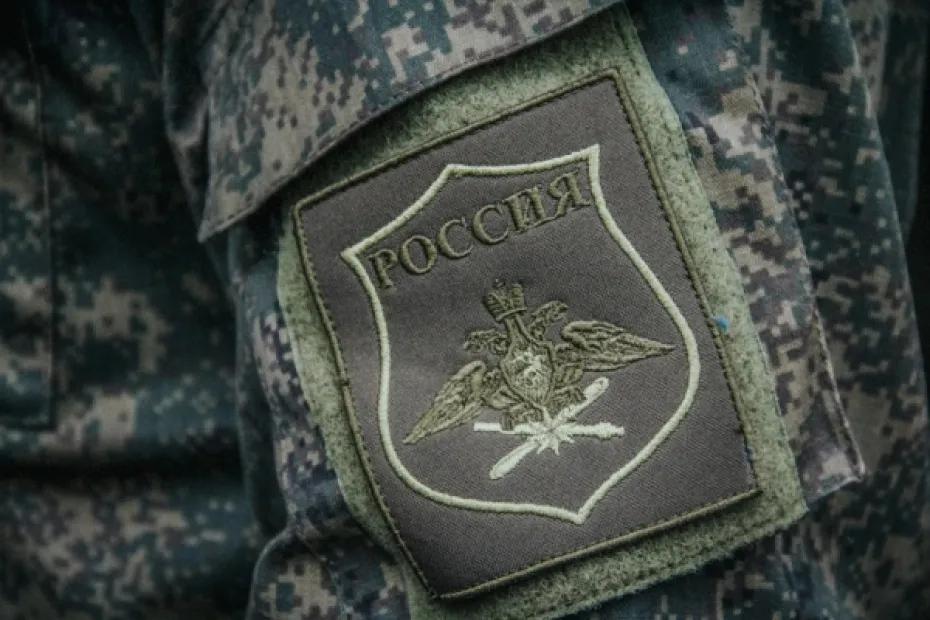 Наследники победителей: библиотека им. Крупской превратилась в центр живой истории с участием ветерана СВО Сергея Алексеева