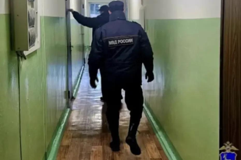 В Самаре женщина присвоила себе чужую банковскую карту после знакомства в баре