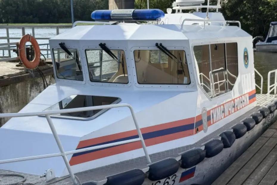 В Тольятти спасли подростков на сапборде, которых унесло от берега