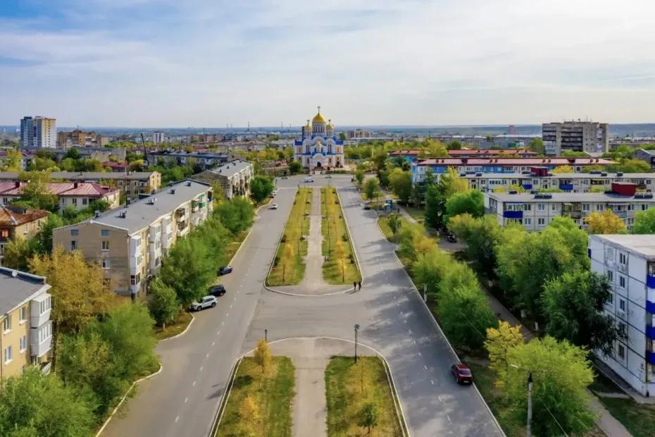 В Новокуйбышевске установили арт-объект &laquo;Глобус&raquo; в космическом стиле
