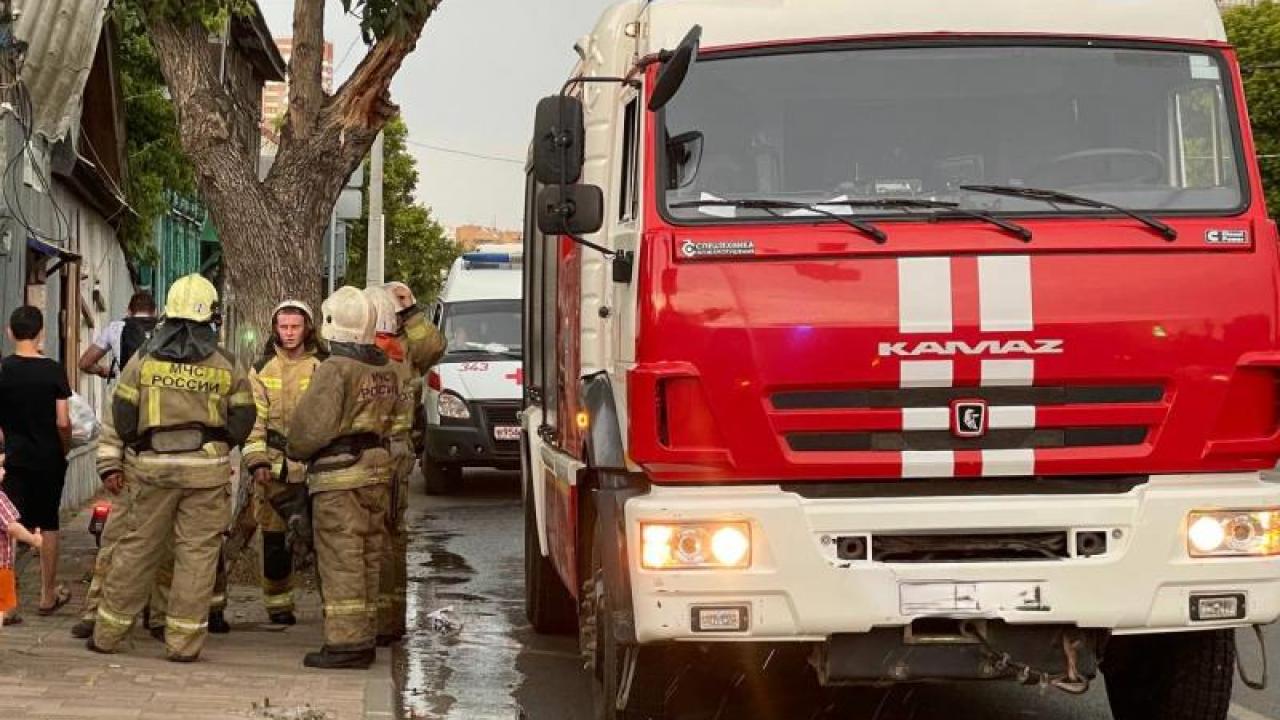 В Тольятти произошел пожар у торгового центра