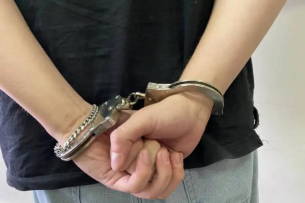 Ударил ножом в живот: жителя Самарской области подозревают в покушении на убийство жены