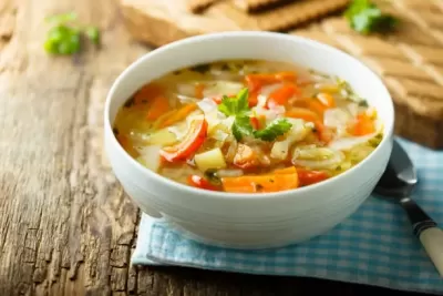 В Роспотребнадзоре рассказали, какие супы лучше есть зимой